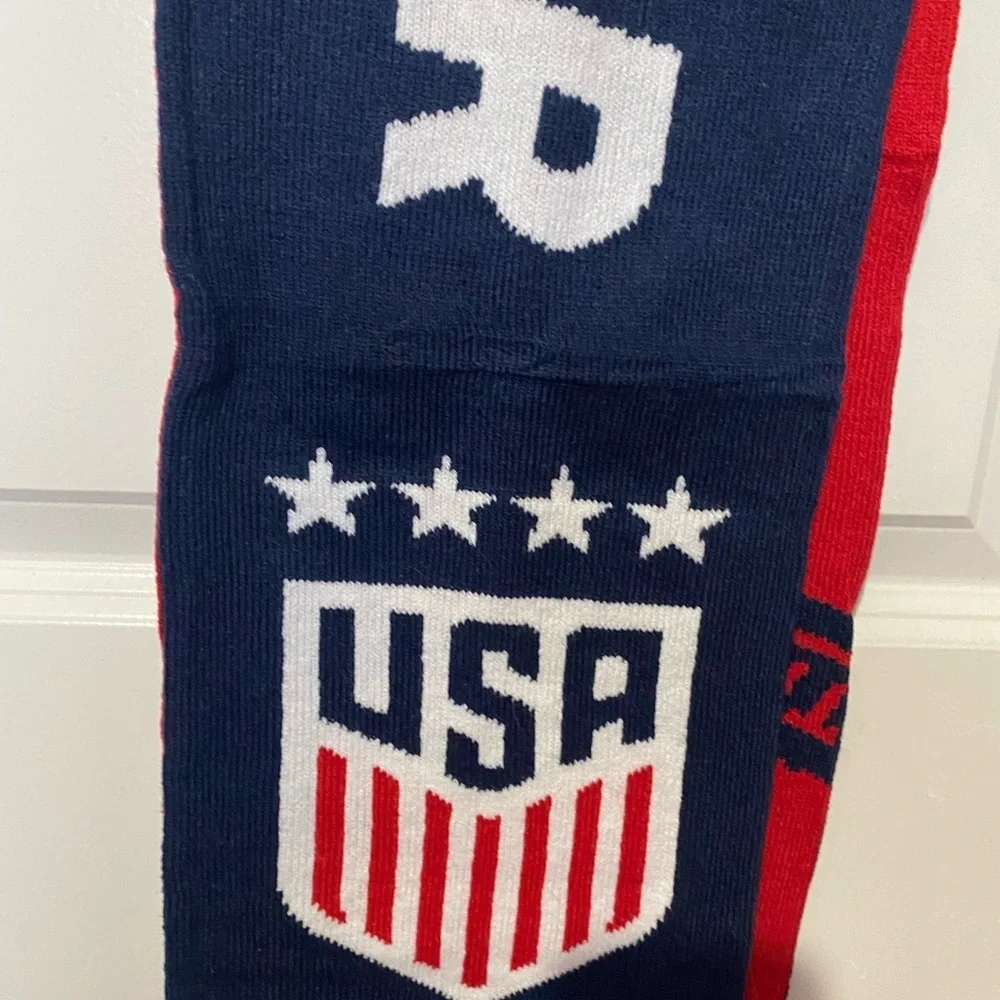 Truly Made In The Usa Blue and Red - Picture 3 of 7